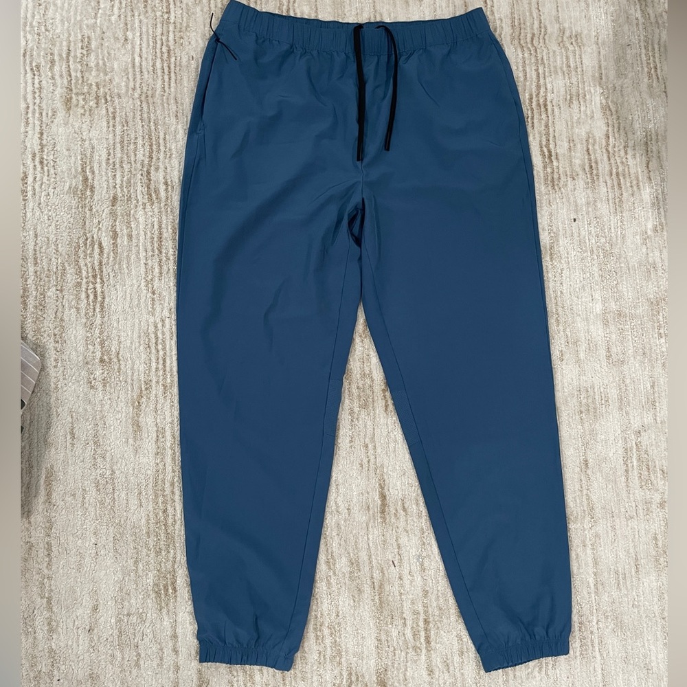 GAP fit Dark Blue Athletic Pants Size Large
